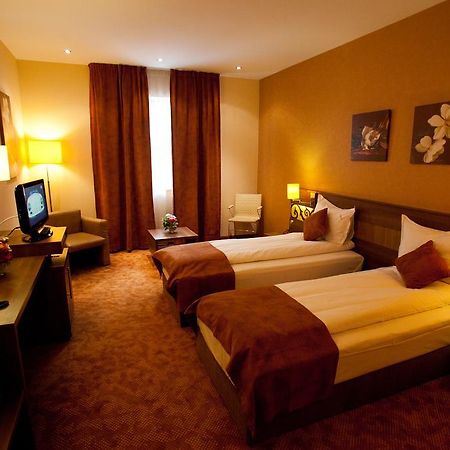 Top Rooms Aparthotel Bucureşti Ngoại thất bức ảnh